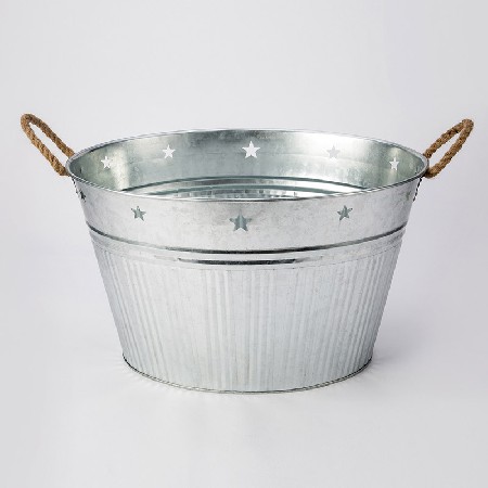 Galvanied party tub with rope handle